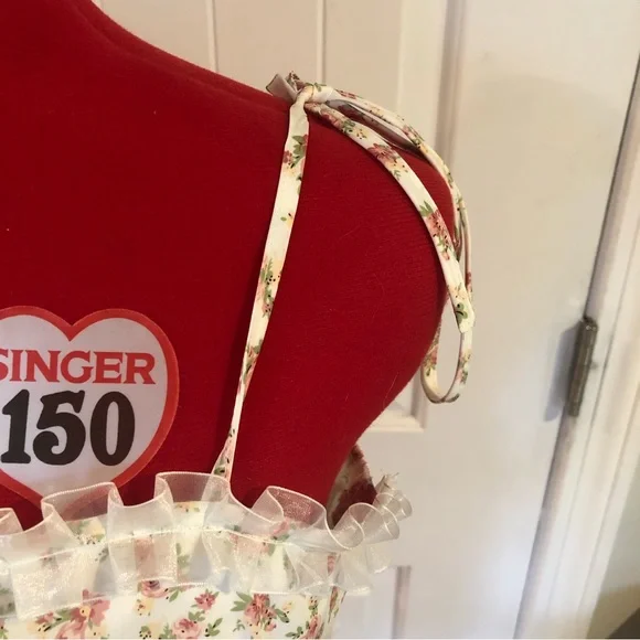 Adorable Floral Crop Top with Sheer Ruffle Trim and Bow Knot Straps - Picture 3 of 7